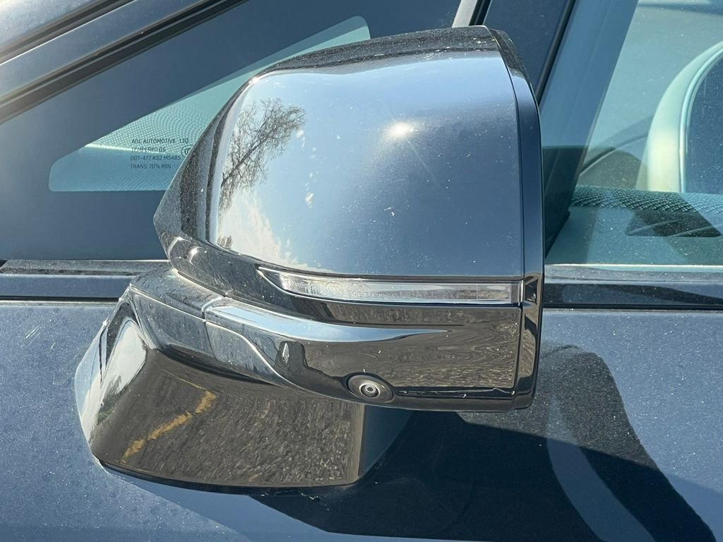 New 2025 Cadillac Optiq Sport 1 AWD/4WD image 34