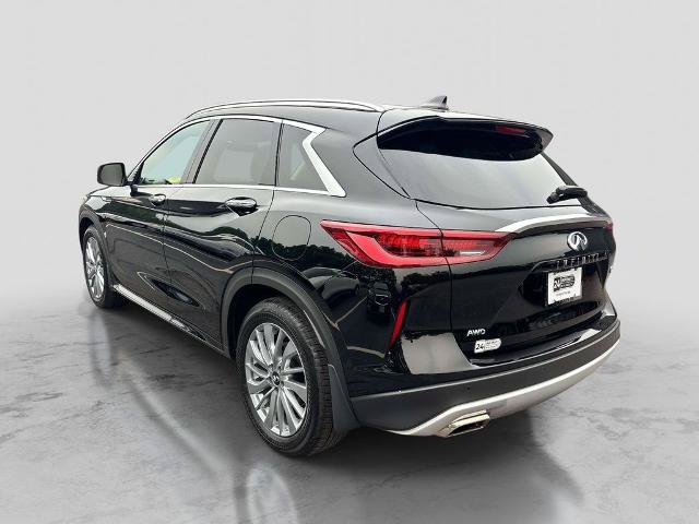 Certified 2025 INFINITI QX50 Luxe w/ Cargo Package AWD/4WD image 3