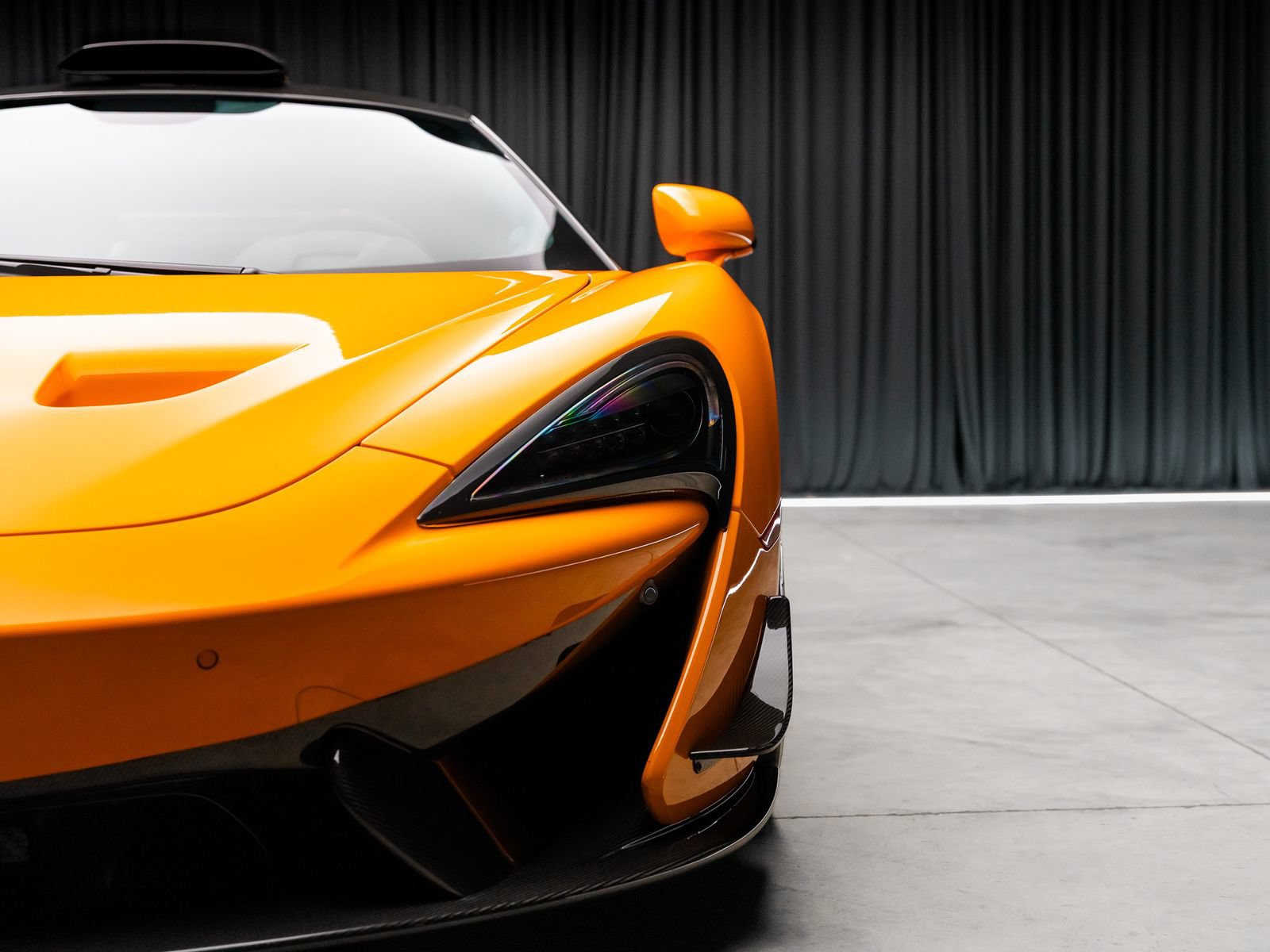Used 2020 McLaren 620R RWD image 23