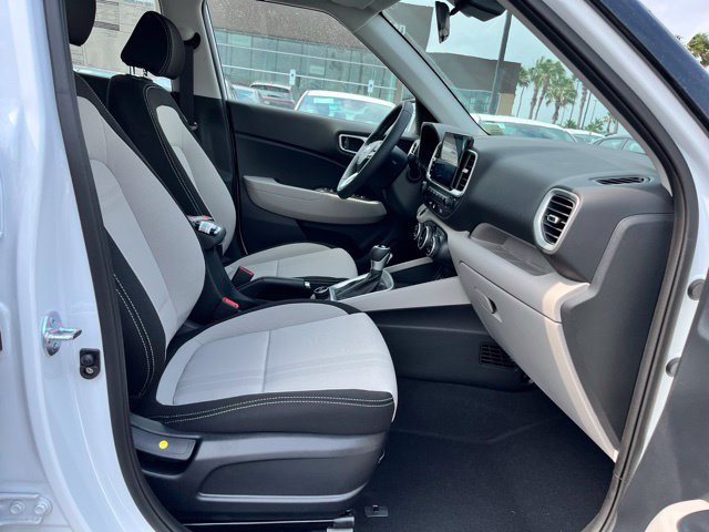 New 2026 Hyundai Venue SEL FWD image 22