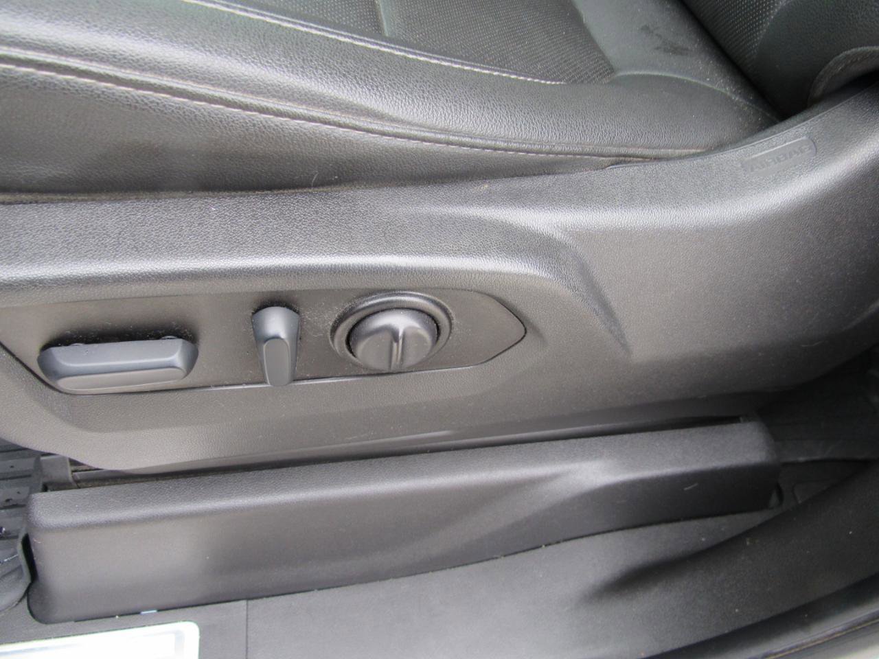 Used 2022 Chevrolet Silverado 1500 LTZ AWD/4WD image 21