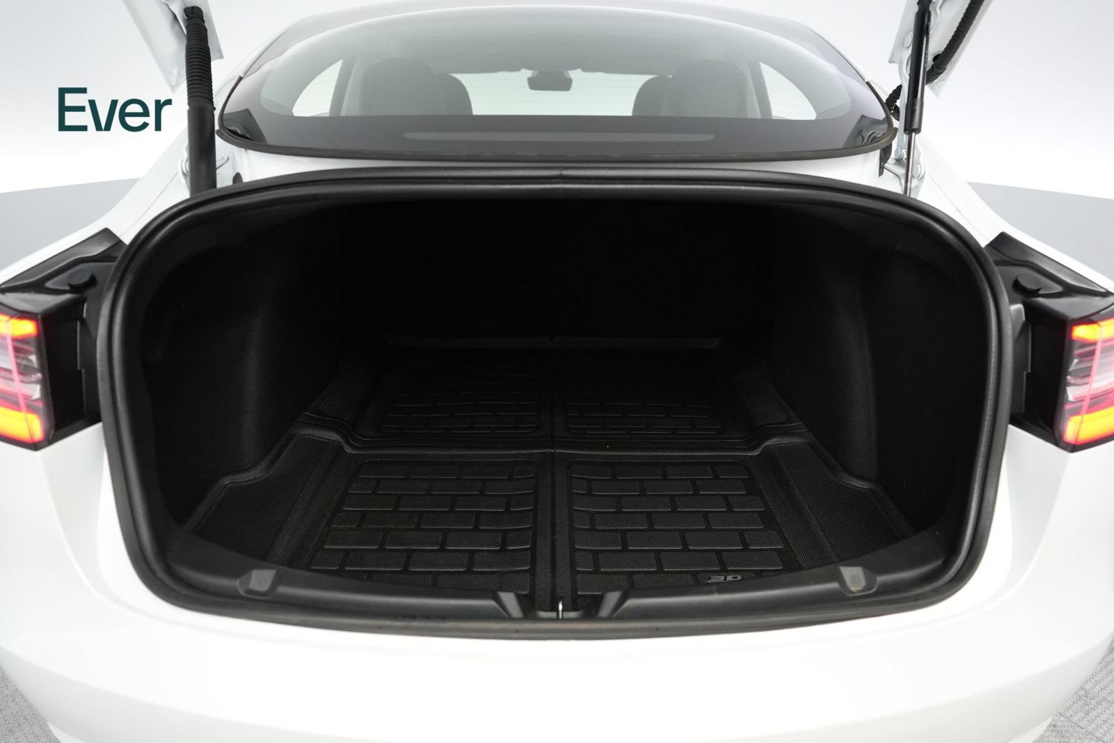 Used 2023 Tesla Model 3 Standard Range RWD image 8