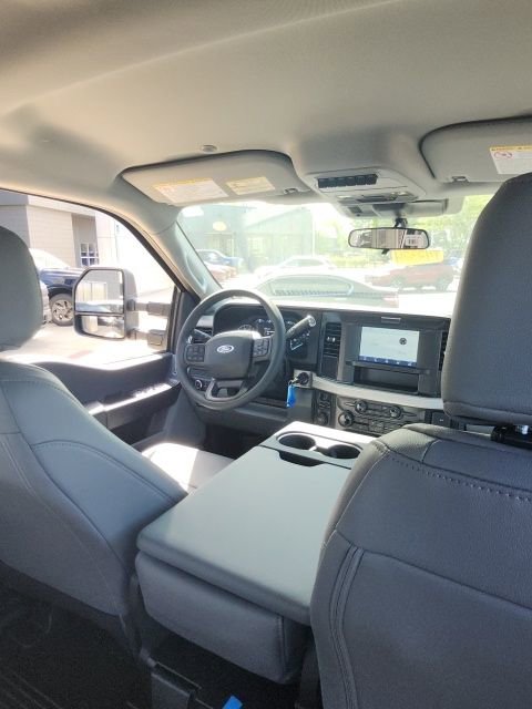 New 2026 Ford F250 XL w/ XL Chrome Package image 29