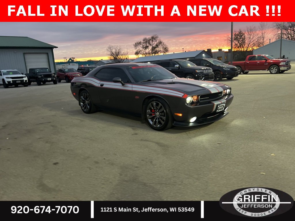Used 2014 Dodge Challenger SRT8 image 6
