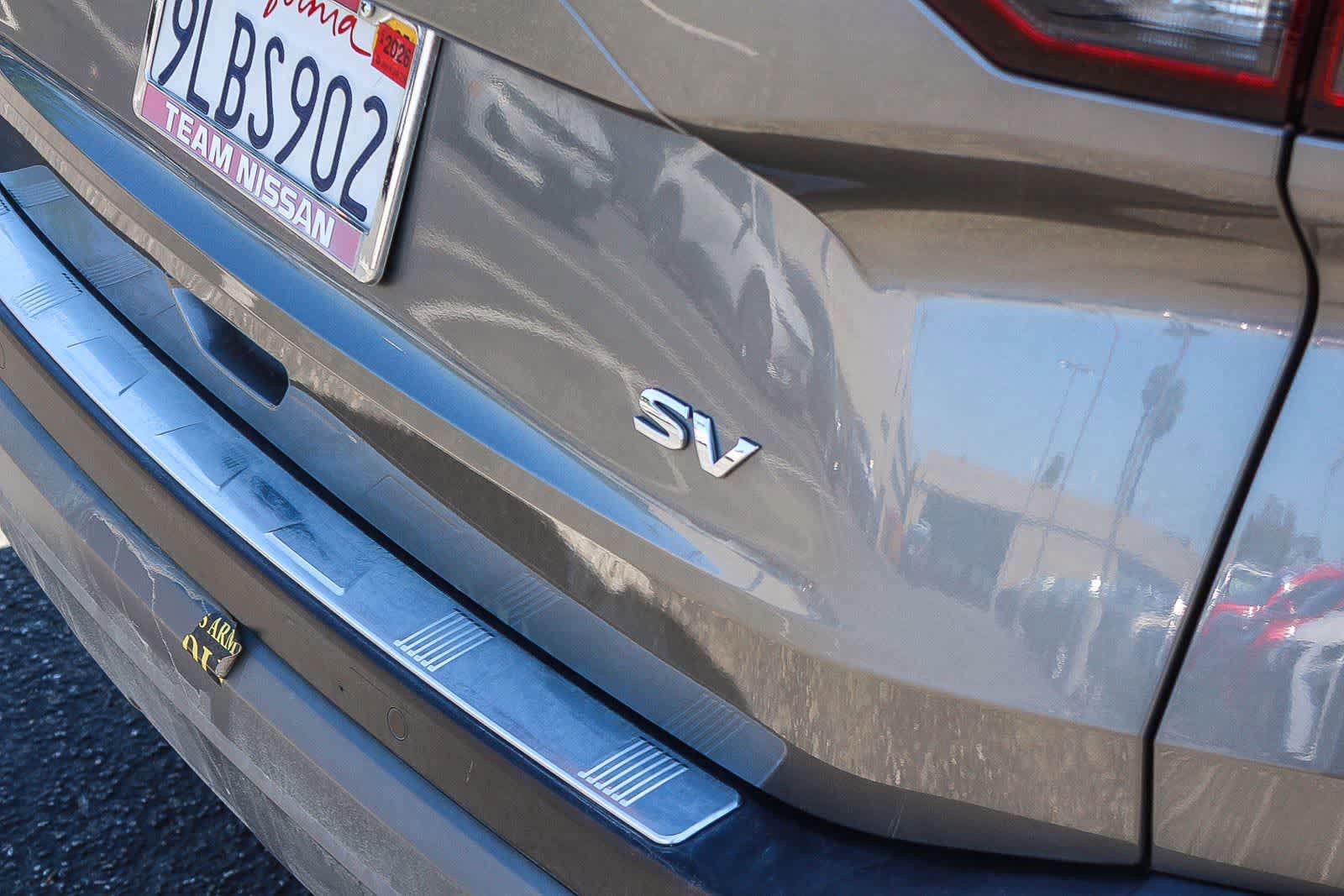 Used 2023 Nissan Rogue SV image 11