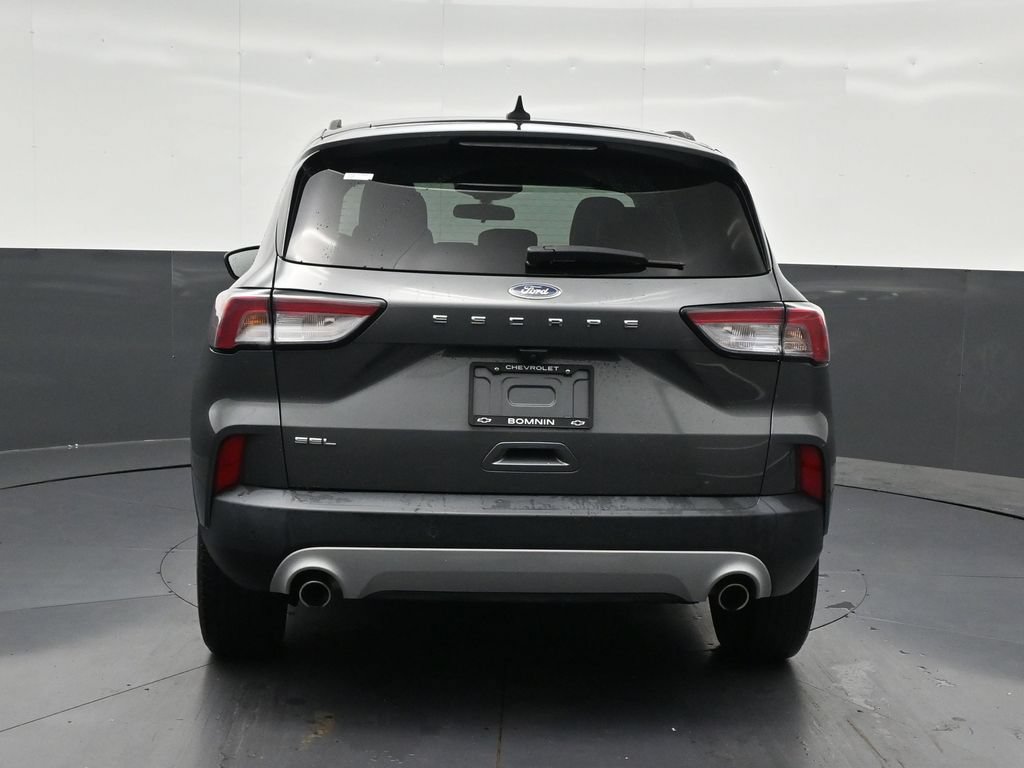 Used 2022 Ford Escape SEL FWD image 4