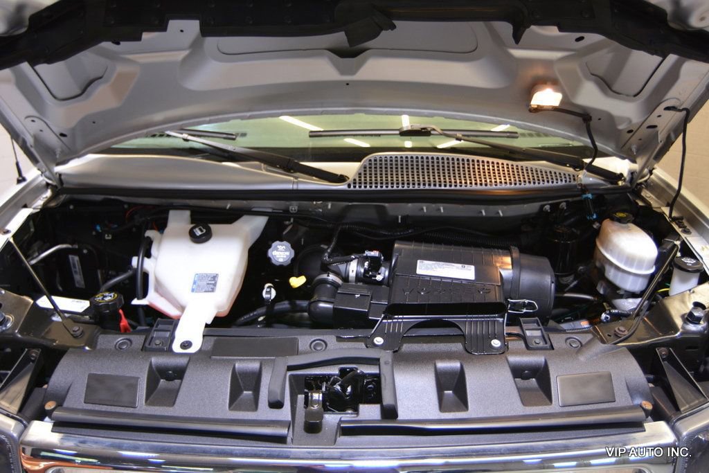 Used 2020 GMC Savana 2500 Extended w/ Enhanced Convenience Package image 20