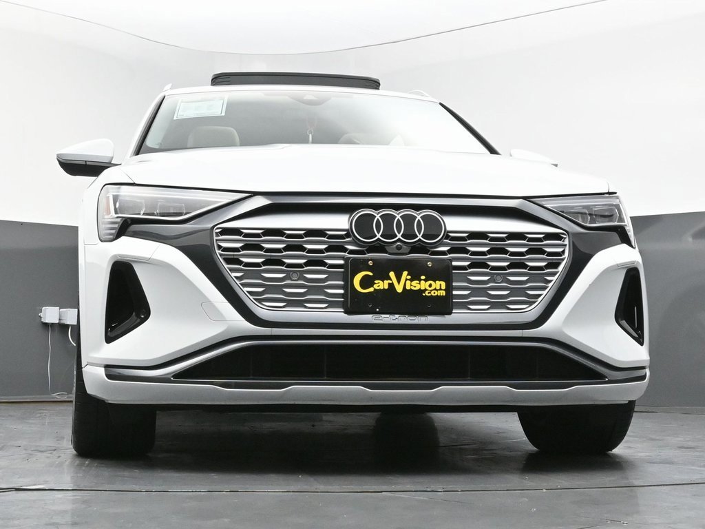 Used 2024 Audi Q8 e-tron Premium image 56