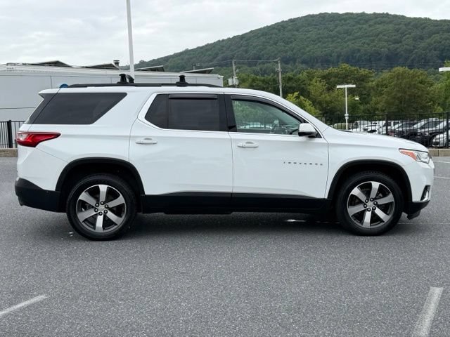 Certified 2019 Chevrolet Traverse LT w/ LT Premium Package AWD/4WD image 17