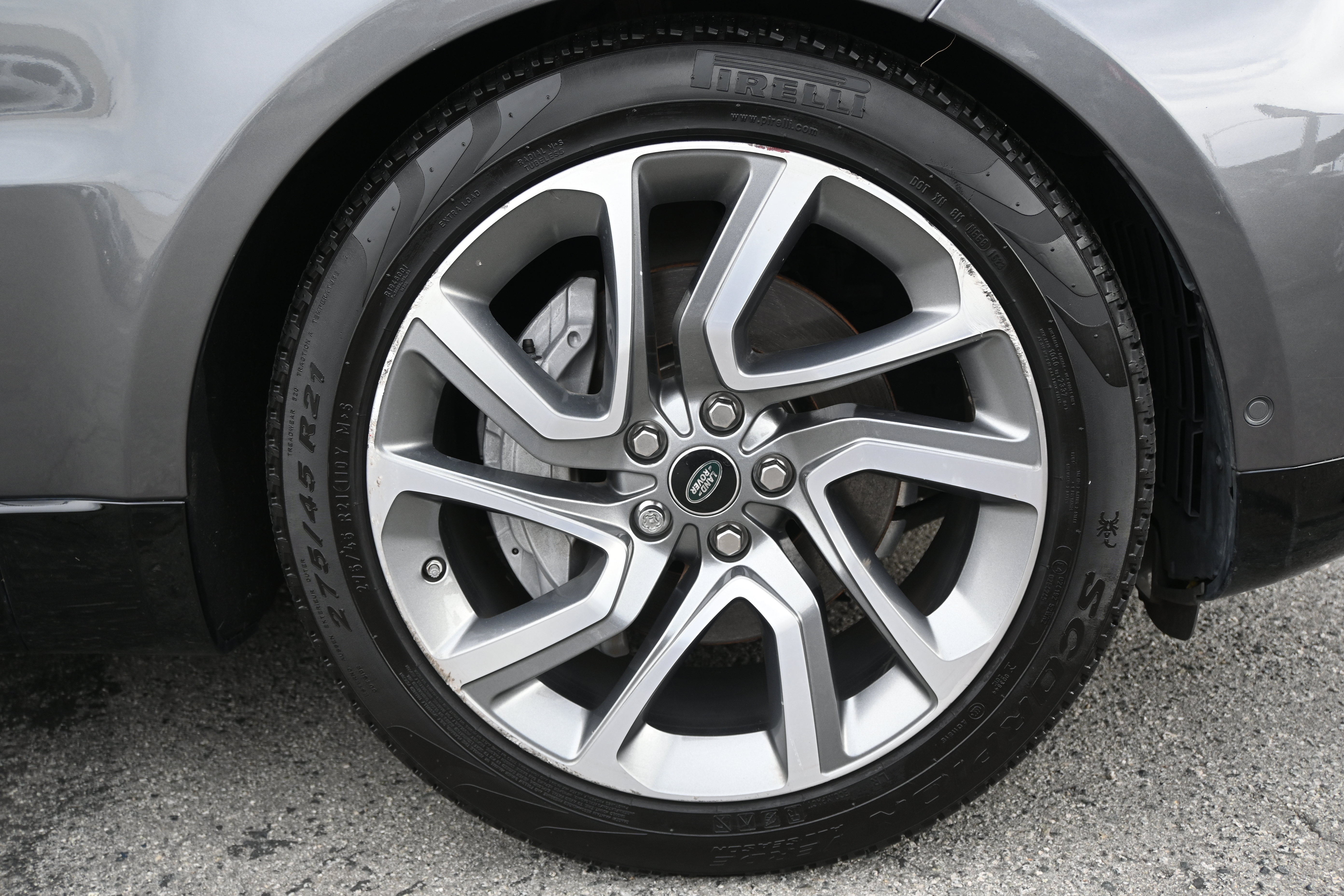 Used 2018 Land Rover Range Rover Sport HSE AWD/4WD image 11