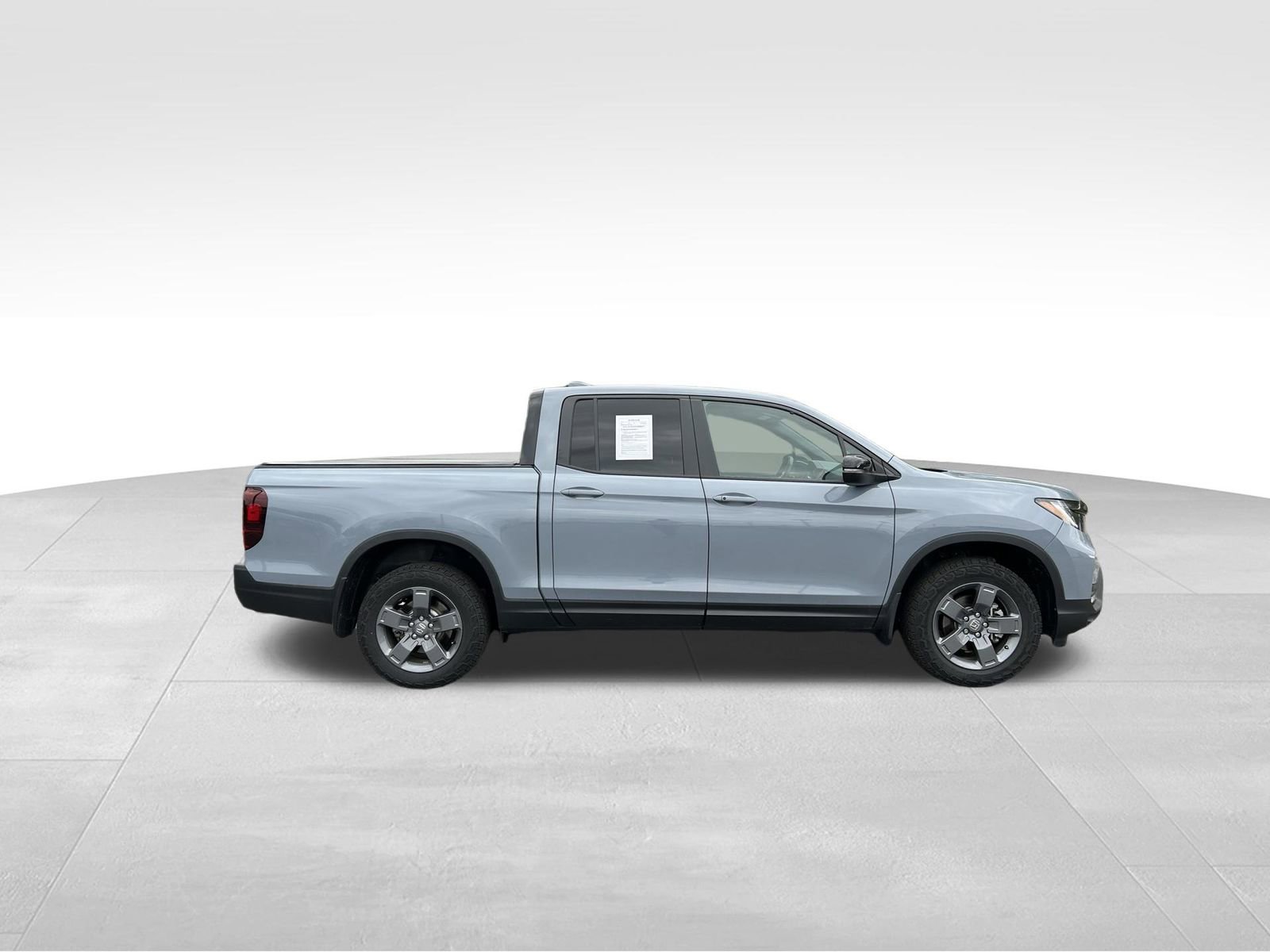 Used 2025 Honda Ridgeline TrailSport image 7