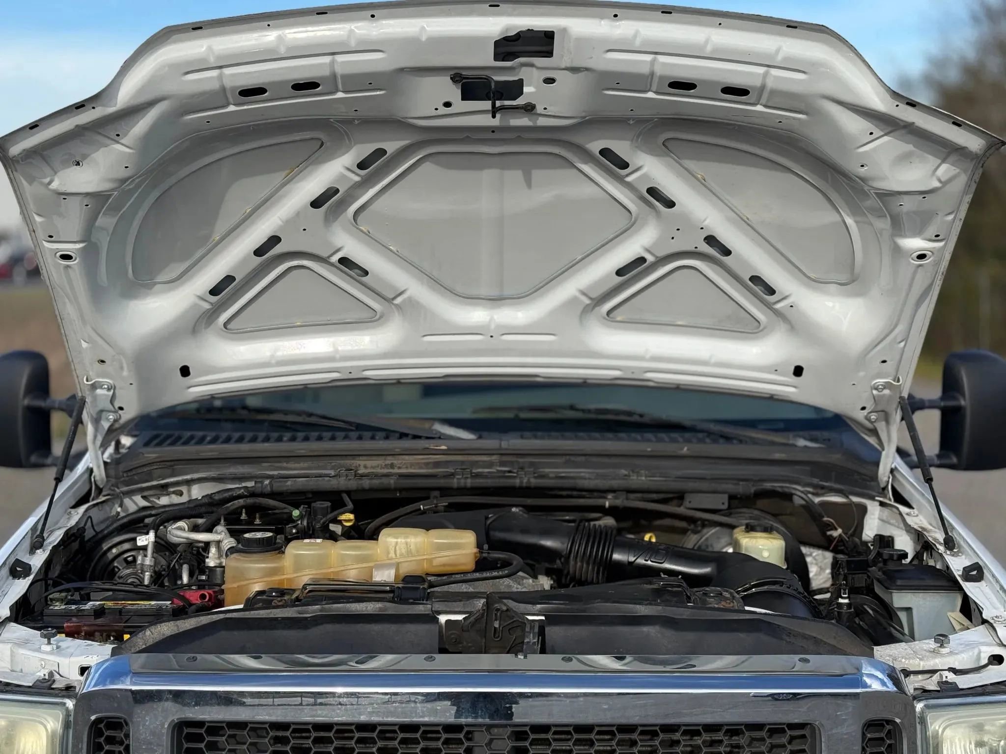 Used 2005 Ford Excursion XLS image 27