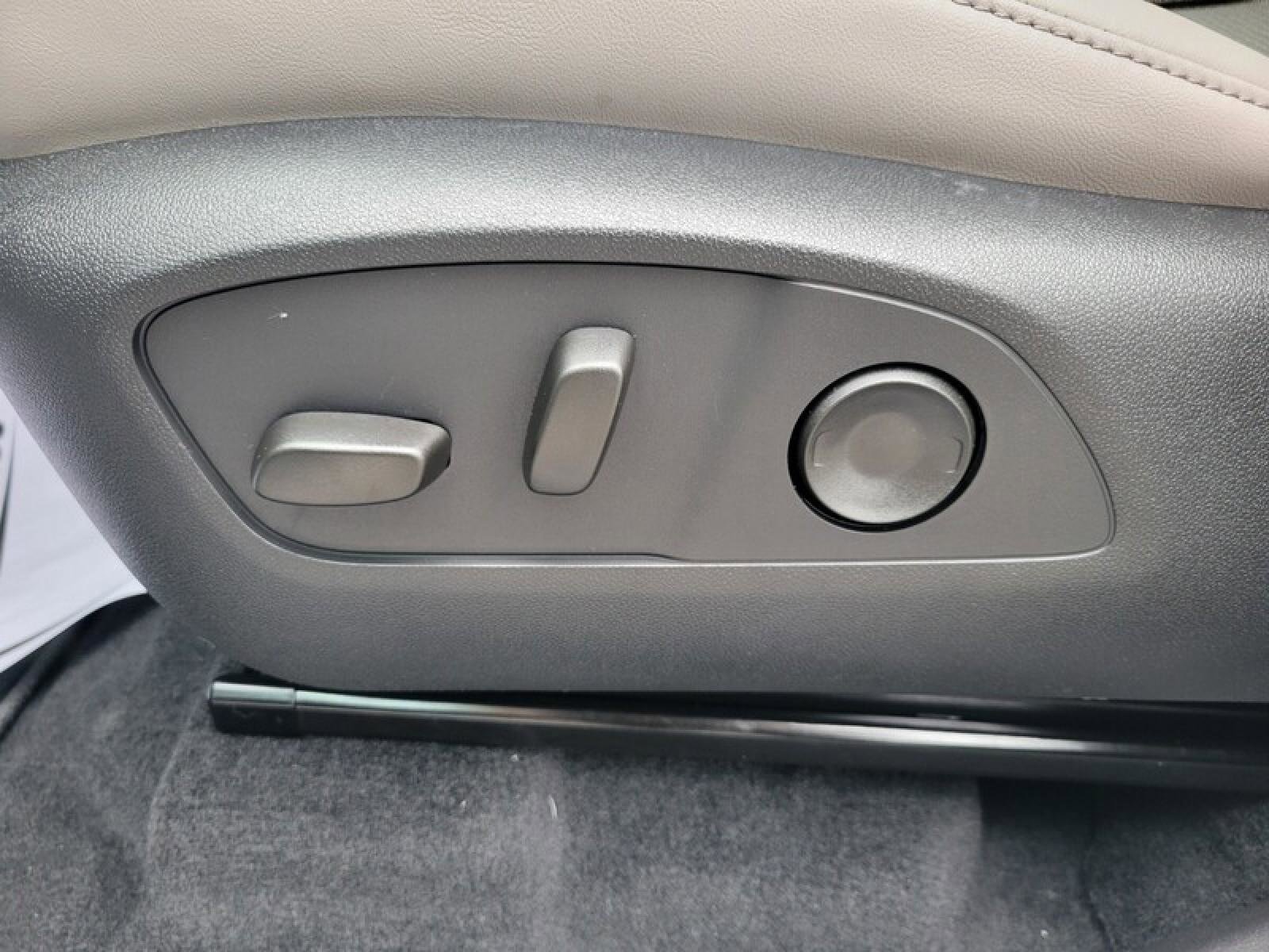 New 2026 GMC Acadia Elevation w/ Super Cruise Package image 24