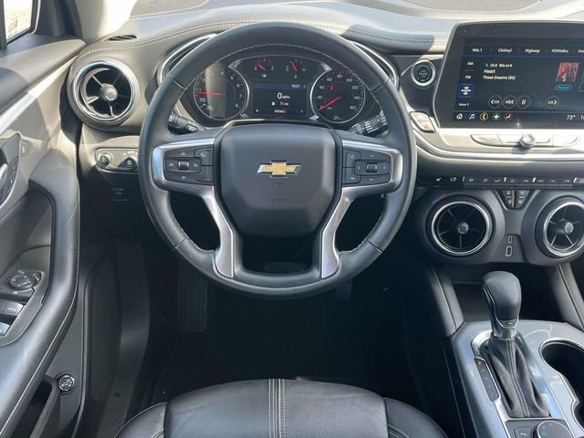 Used 2024 Chevrolet Blazer LT FWD image 17