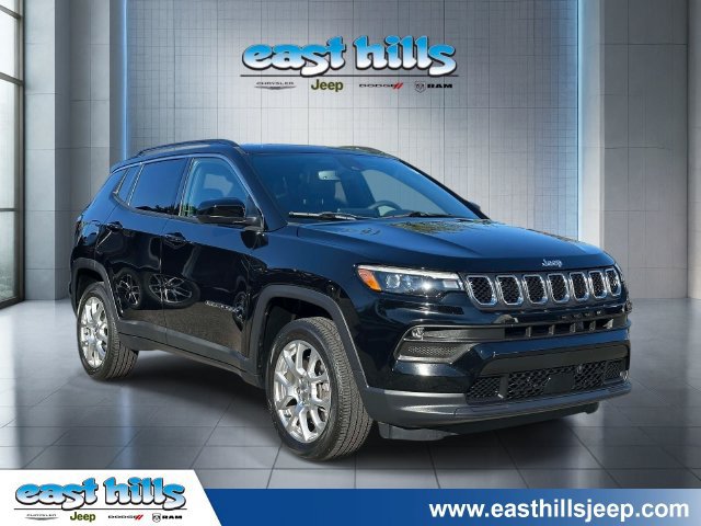Used 2023 Jeep Compass Latitude w/ Sun and Sound Group