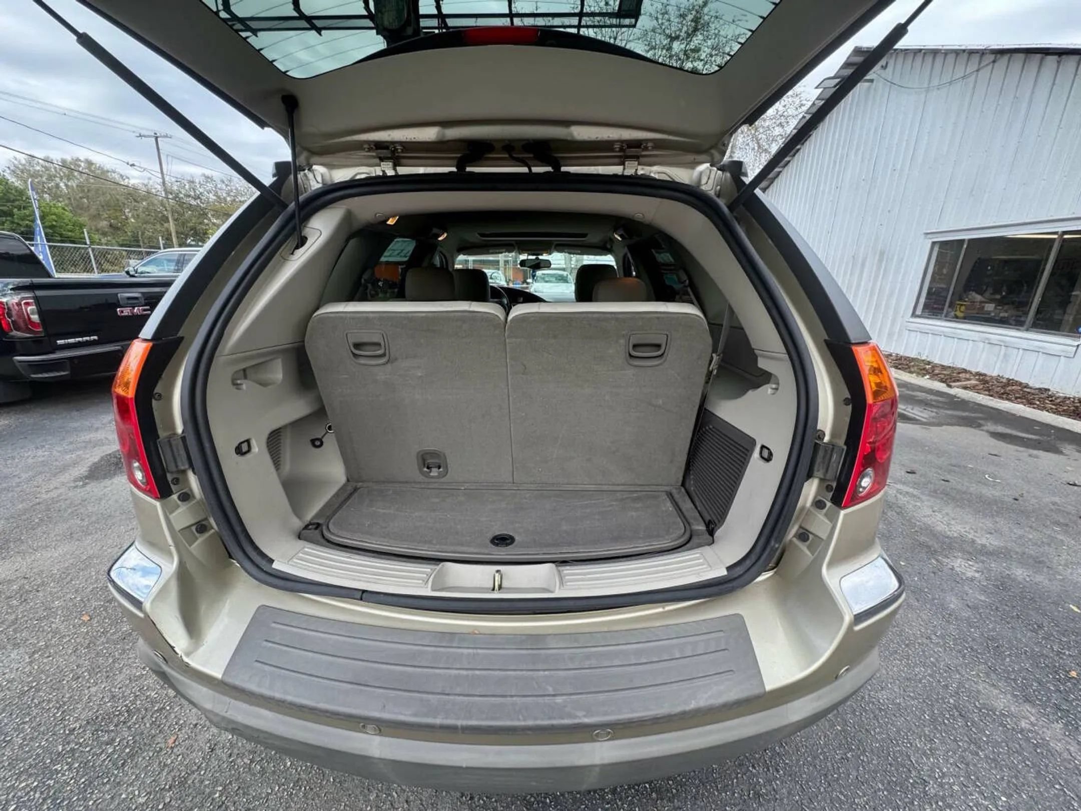 Used 2006 Chrysler Pacifica Touring AWD/4WD image 12