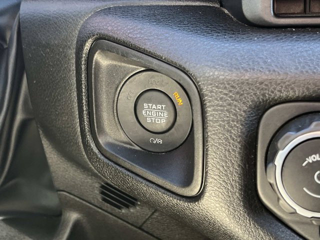 Used 2024 Jeep Gladiator Sport AWD/4WD image 28