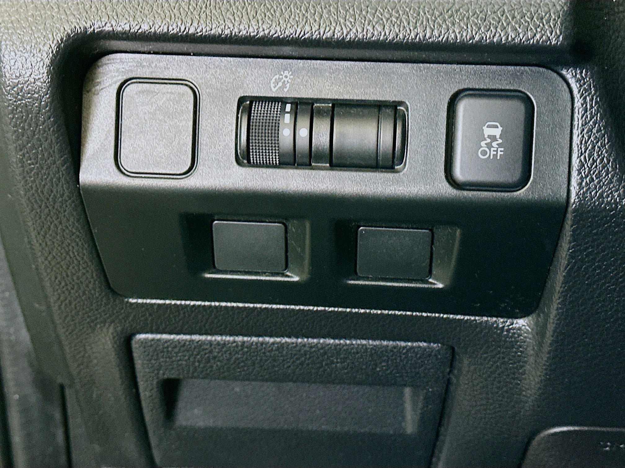 Used 2018 Subaru Forester 2.5i w/ Alloy Wheel Package image 16