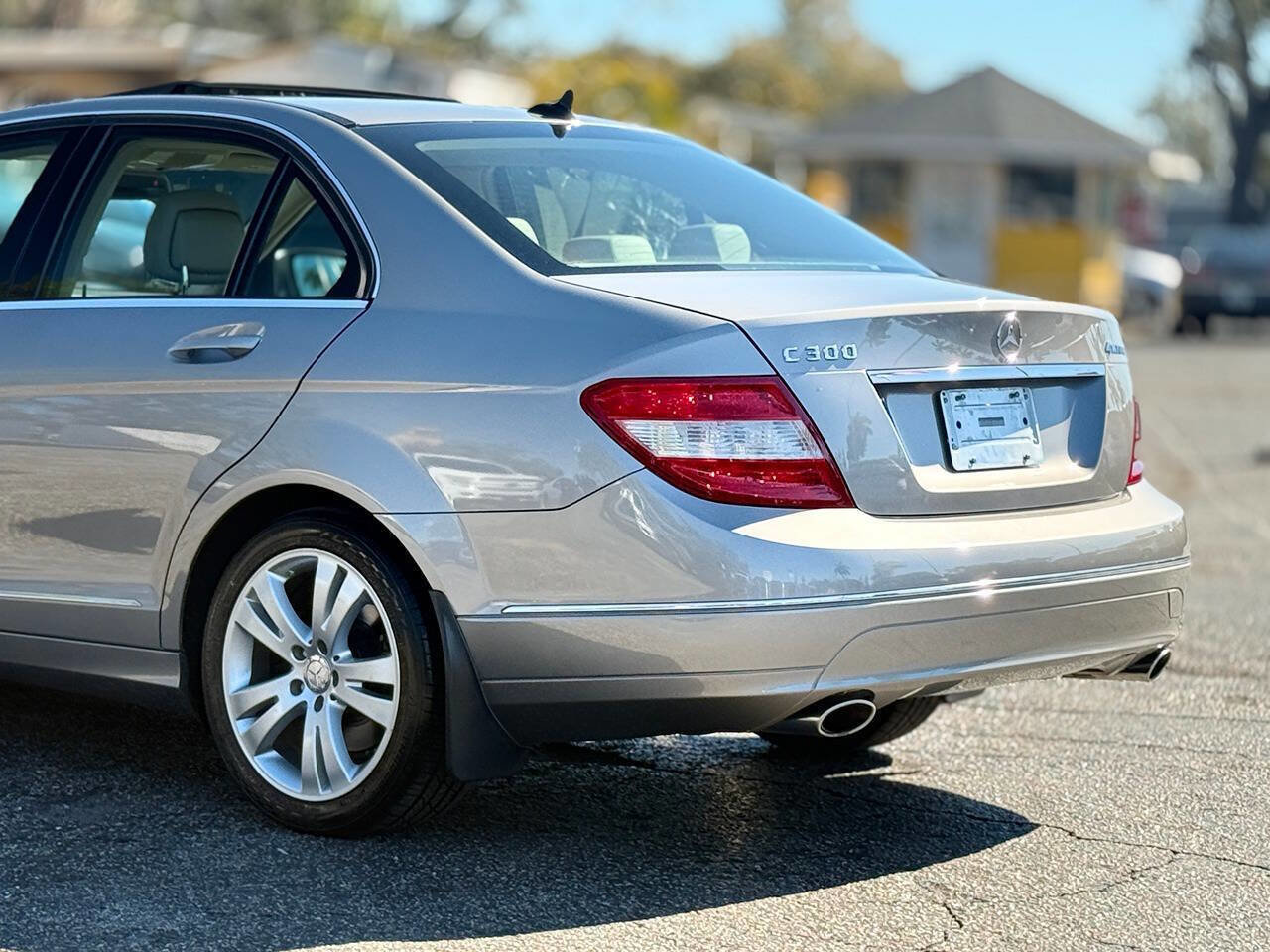 Used 2009 Mercedes-Benz C 300 4MATIC Sedan image 8