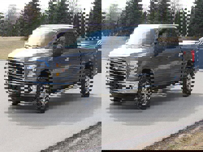 Used 2015 Ford F150 XLT w/ XTR Package image 3