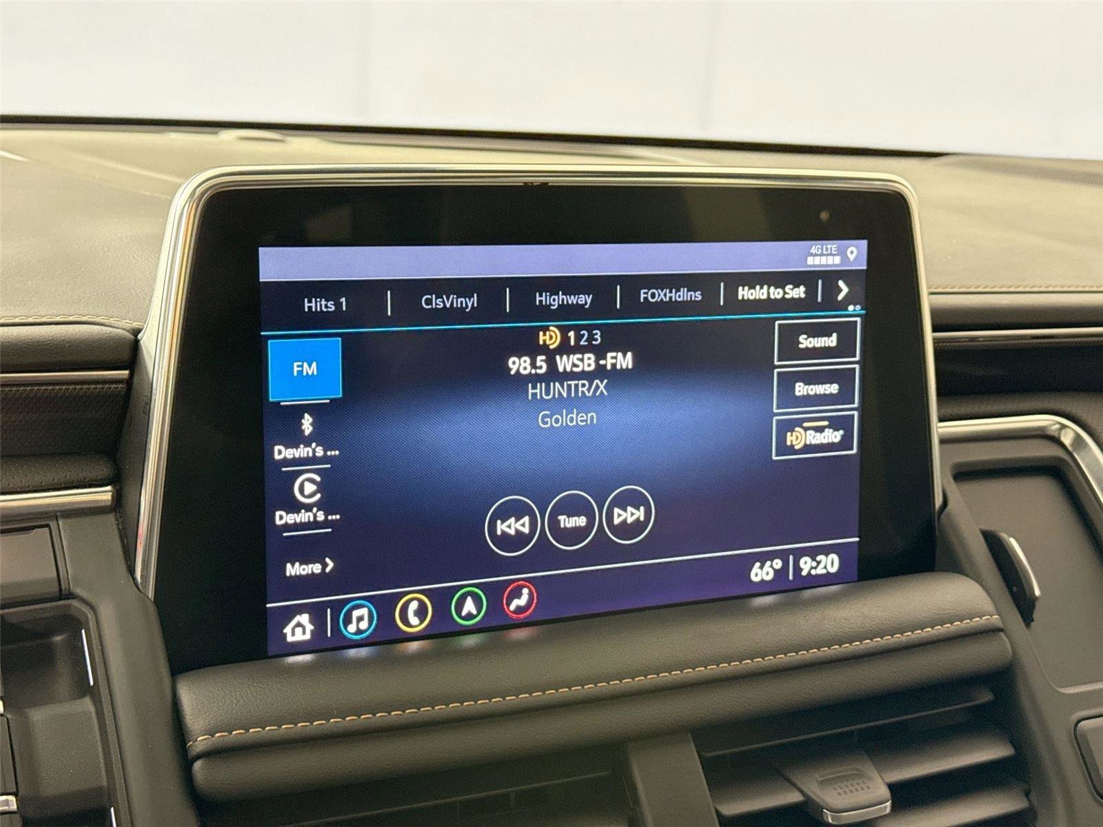 Used 2021 GMC Yukon XL AT4 w/ Rear Media and Nav Package image 23