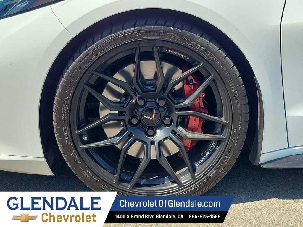 Used 2025 Chevrolet Corvette Z06 RWD image 18