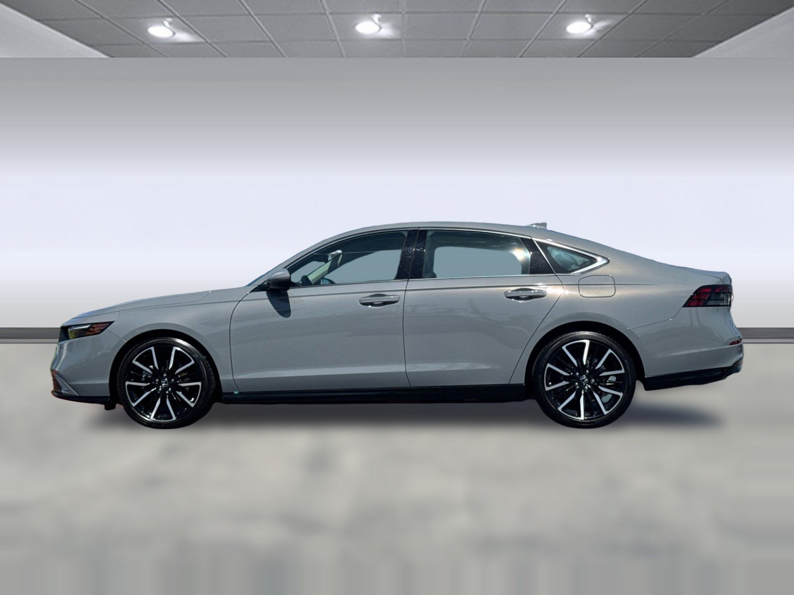 Used 2025 Honda Accord Touring image 2