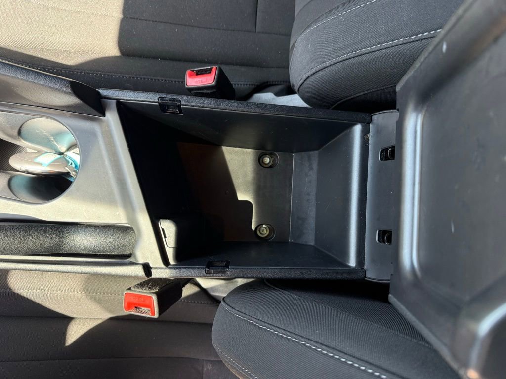 Used 2025 Hyundai Elantra Sport FWD image 39