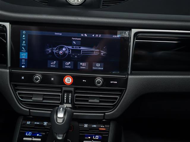 Certified 2025 Porsche Macan image 26