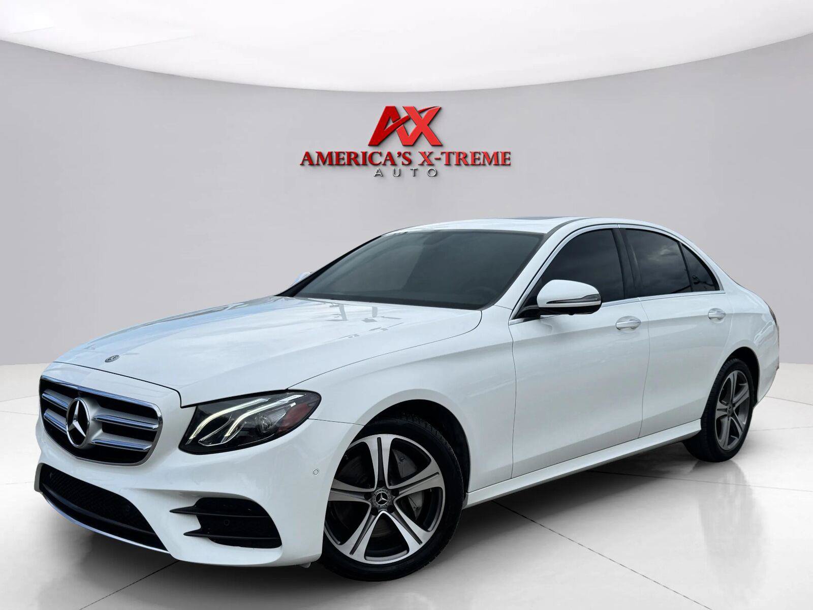 Used 2020 Mercedes-Benz E 350 4MATIC Sedan image 1