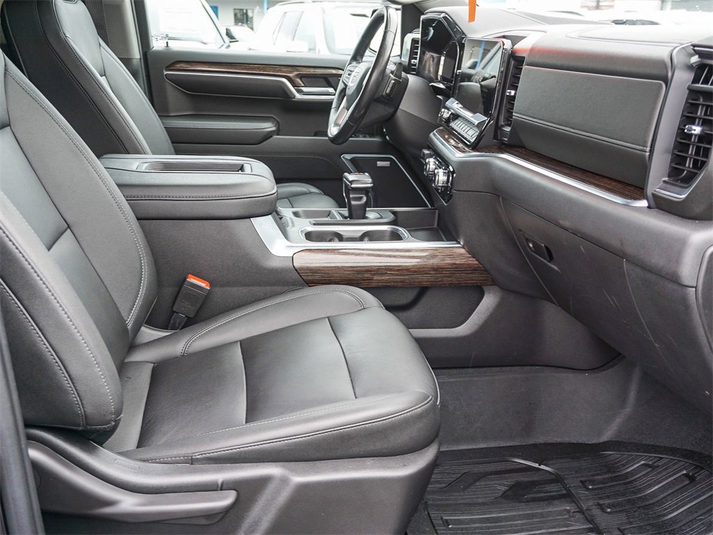 Used 2022 GMC Sierra 1500 Elevation w/ Elevation Premium Package image 12