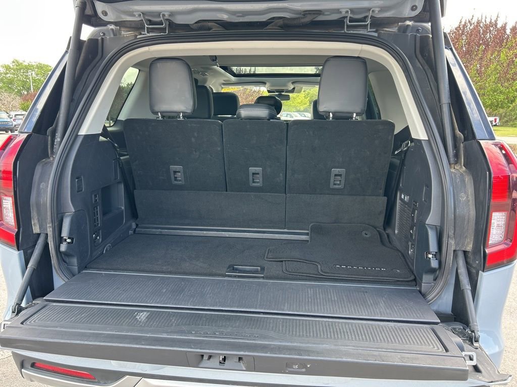 Used 2025 Ford Expedition Platinum w/ Driver's Package image 53