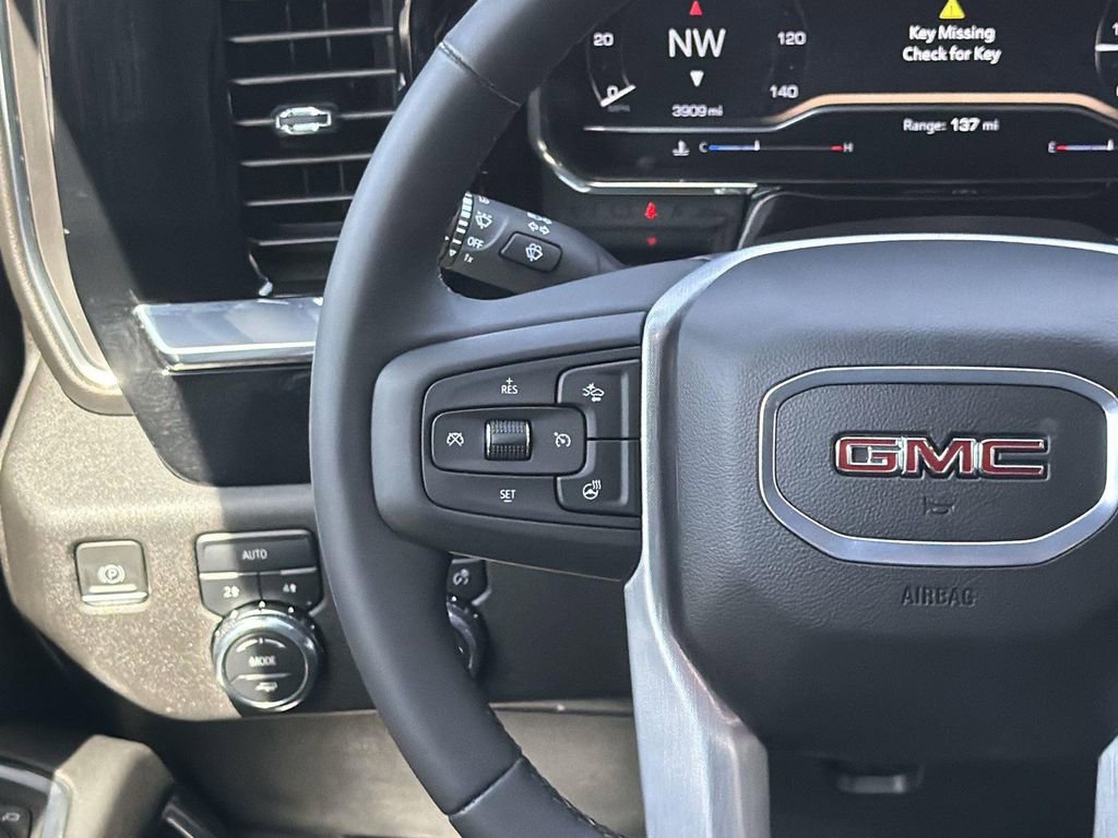 Used 2024 GMC Sierra 1500 SLE image 8