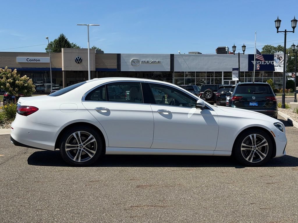 Used 2022 Mercedes-Benz E 350 4MATIC Sedan image 6