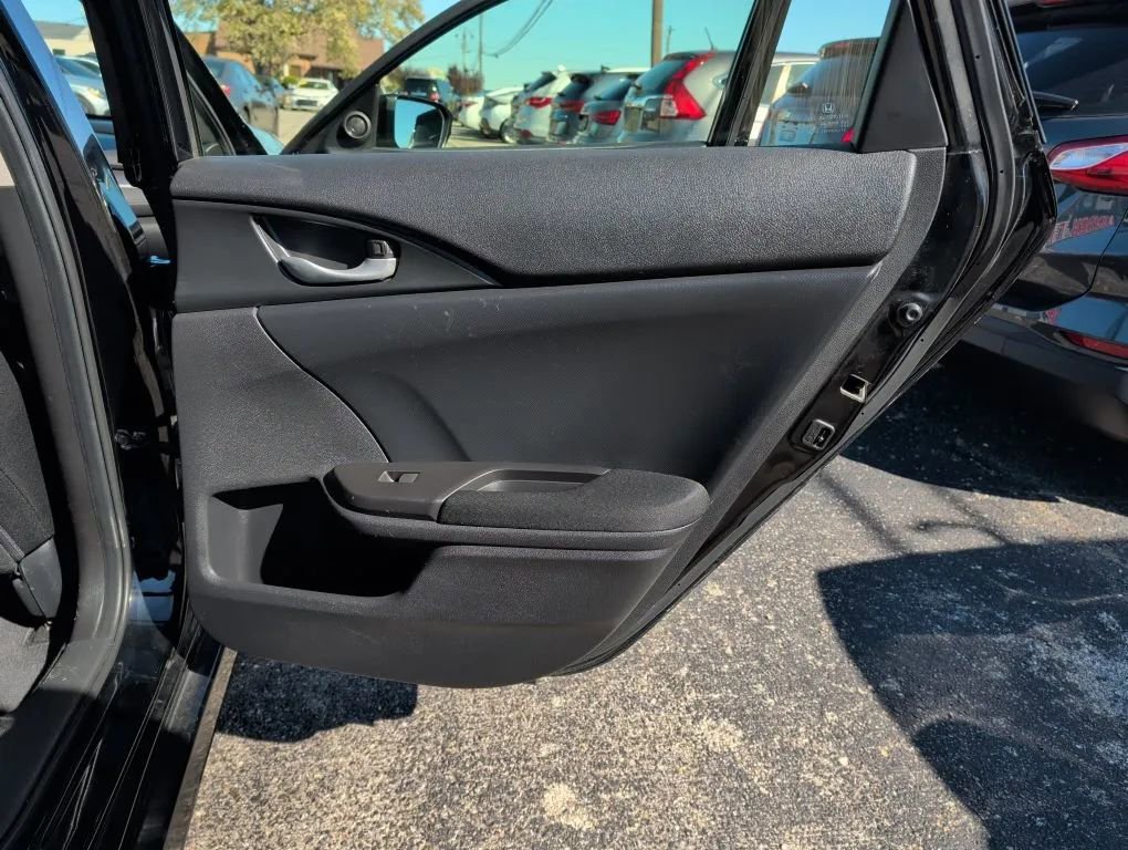 Used 2018 Honda Civic EX-T image 7