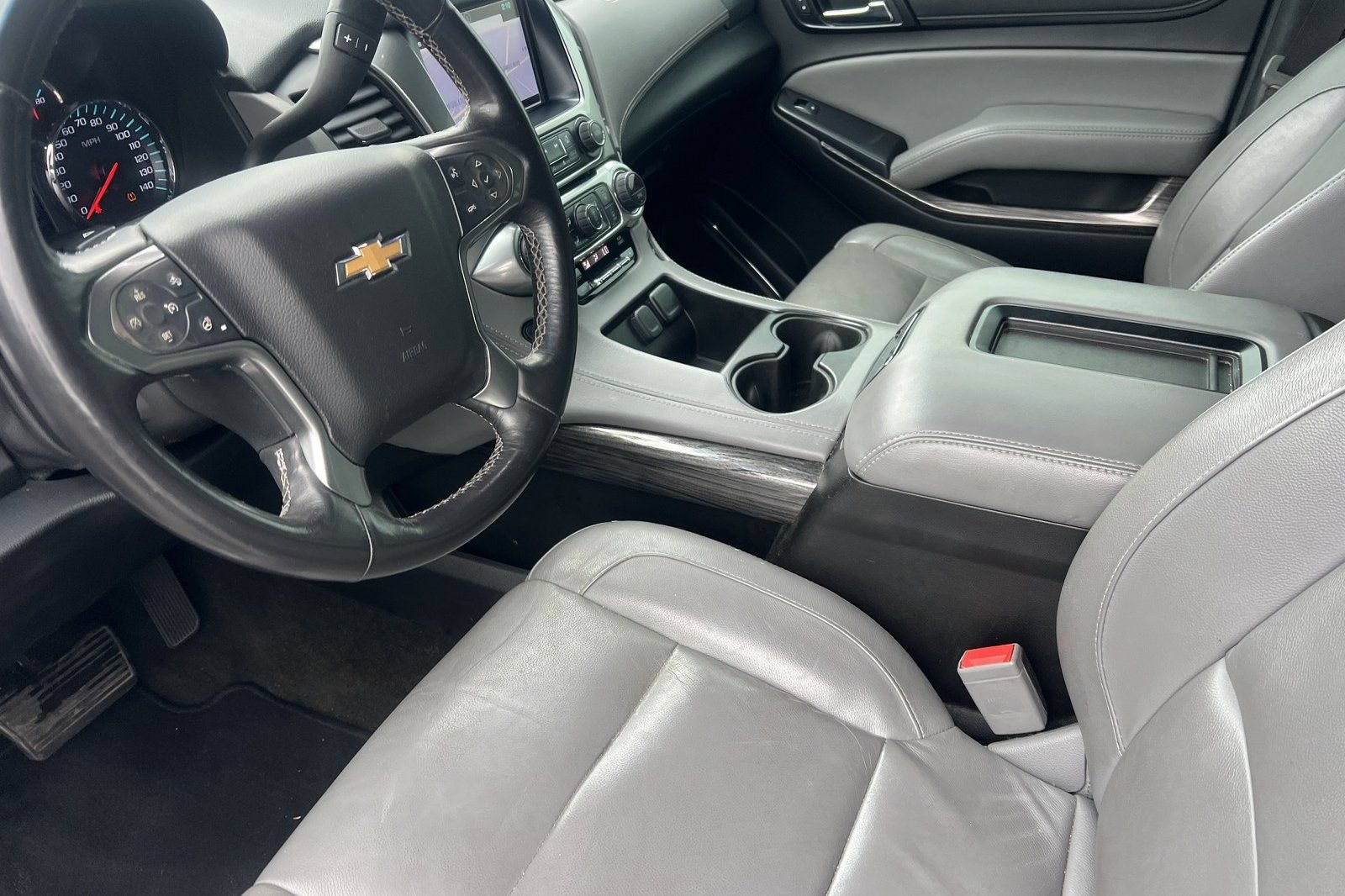 Used 2018 Chevrolet Suburban LT AWD/4WD image 10