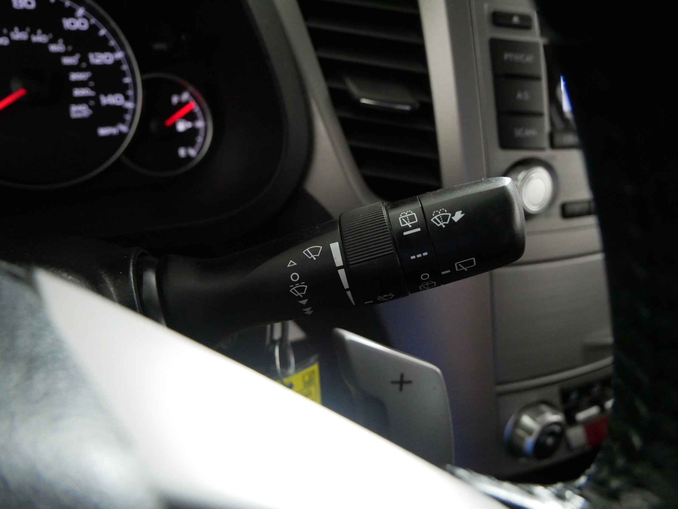 Used 2013 Subaru Outback 2.5i Premium AWD/4WD image 30