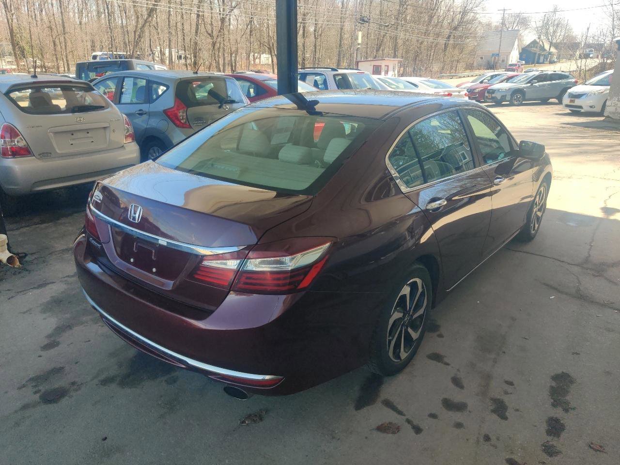 Used 2016 Honda Accord EX image 6