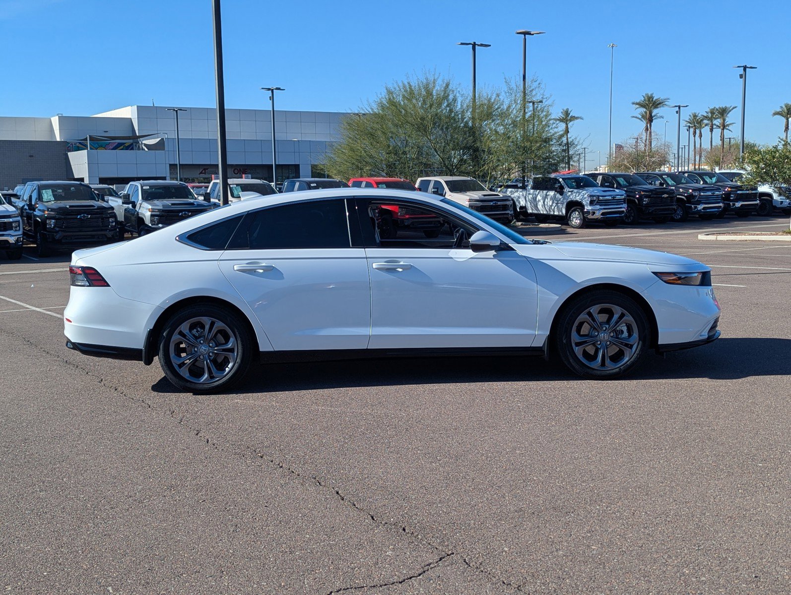 Used 2025 Honda Accord EX-L image 7