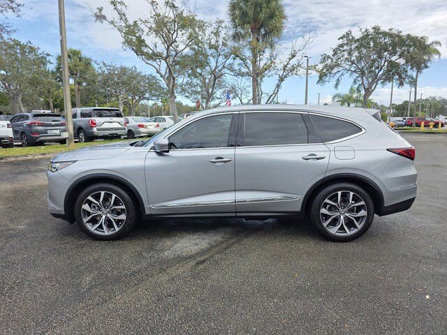 Used 2023 Acura MDX FWD w/ Technology Package image 3
