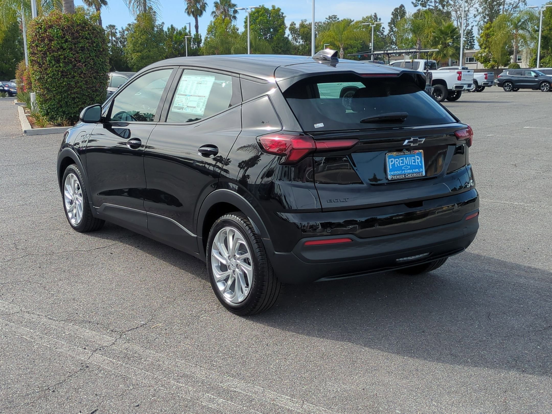 New 2027 Chevrolet Bolt LT w/ Comfort Package FWD image 3