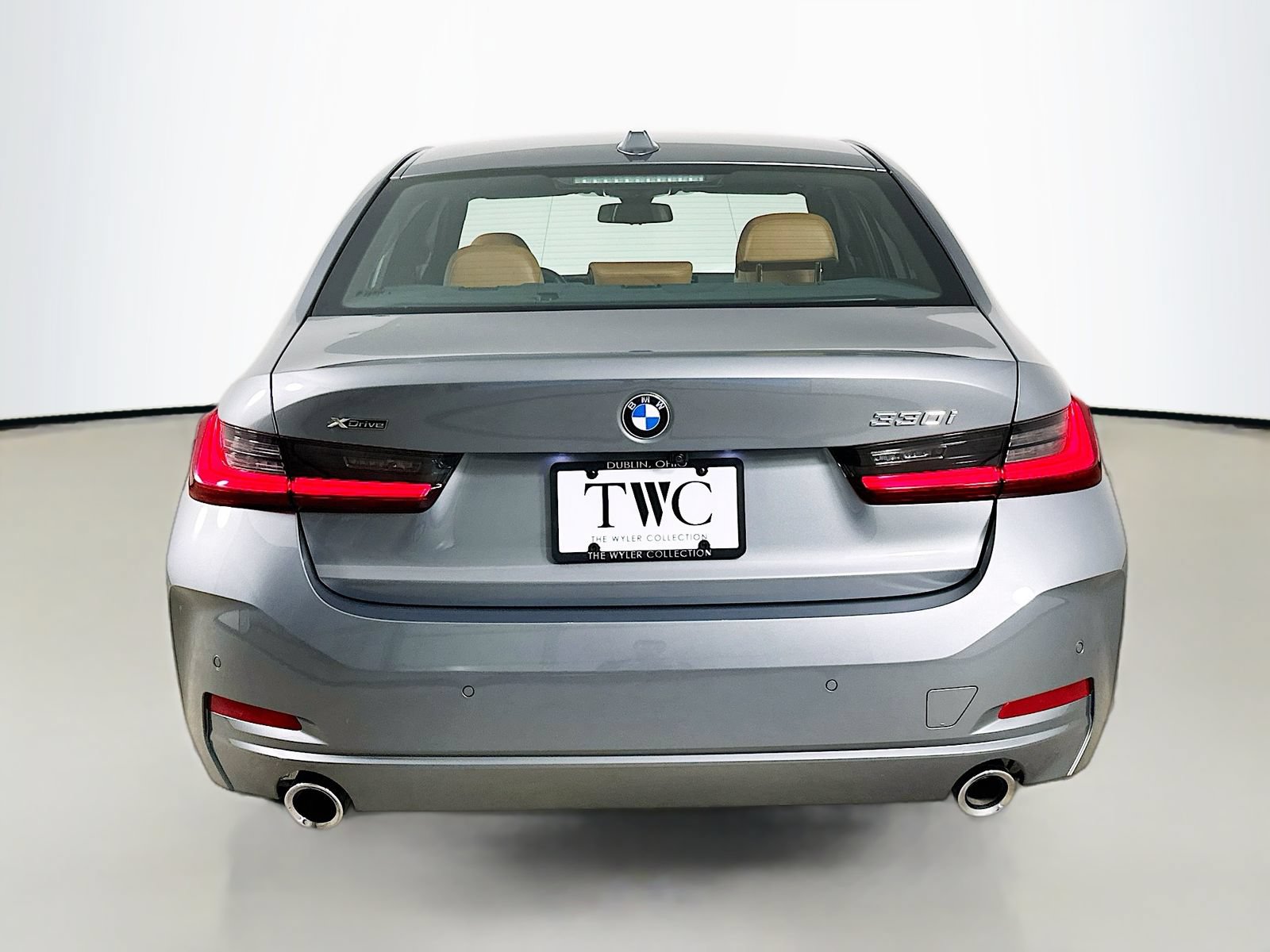 Used 2025 BMW 330i xDrive Sedan AWD/4WD image 6