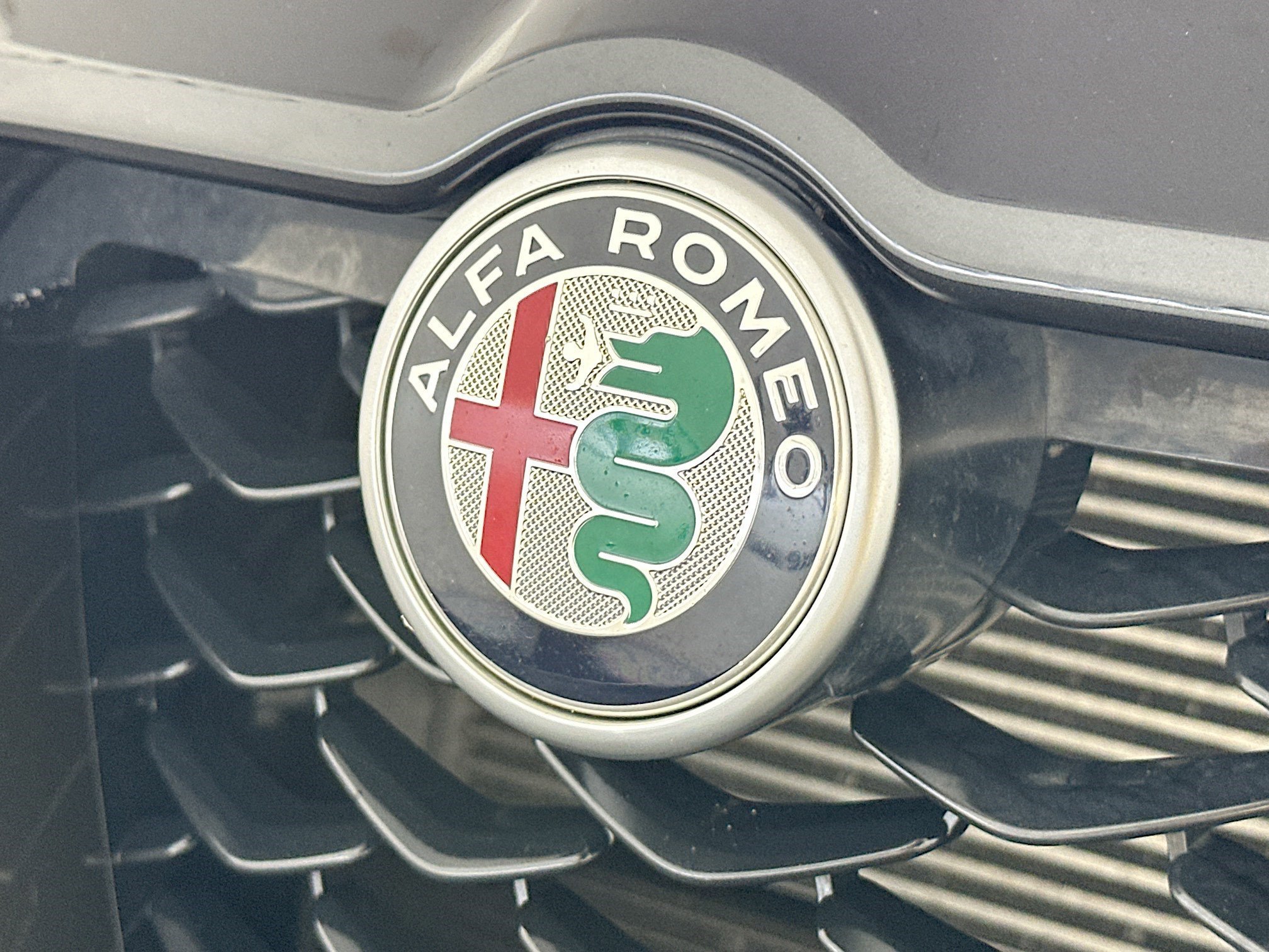 Used 2024 Alfa Romeo Stelvio Veloce AWD/4WD image 36