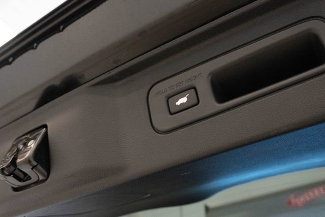 Used 2024 Honda Pilot Touring image 13
