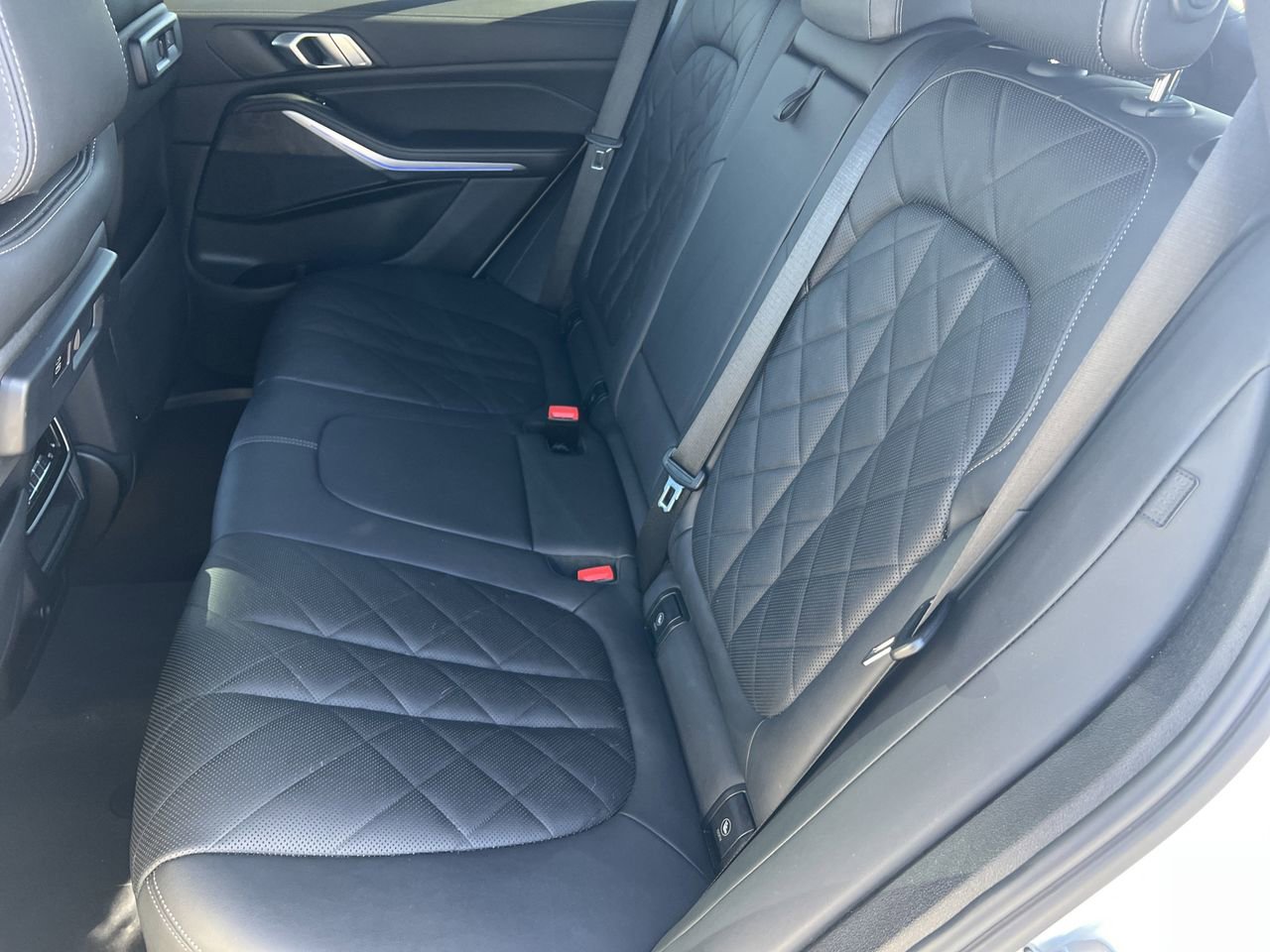 Used 2023 BMW X5 xDrive40i w/ Premium Package image 31