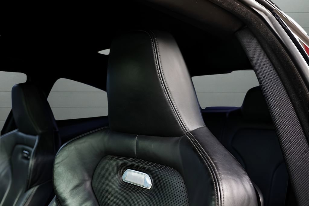 Used 2018 BMW M4 Coupe RWD image 25