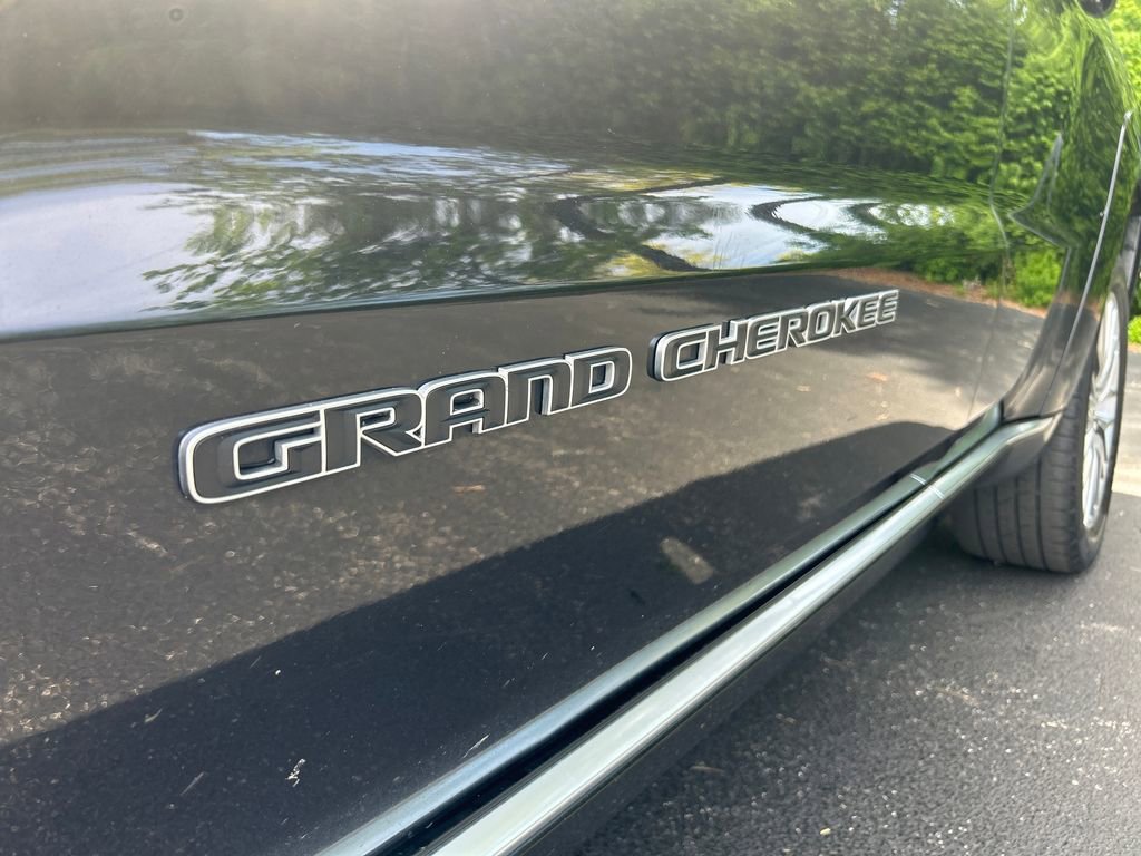 Used 2018 Jeep Grand Cherokee Summit w/ Platinum Series Group AWD/4WD image 26