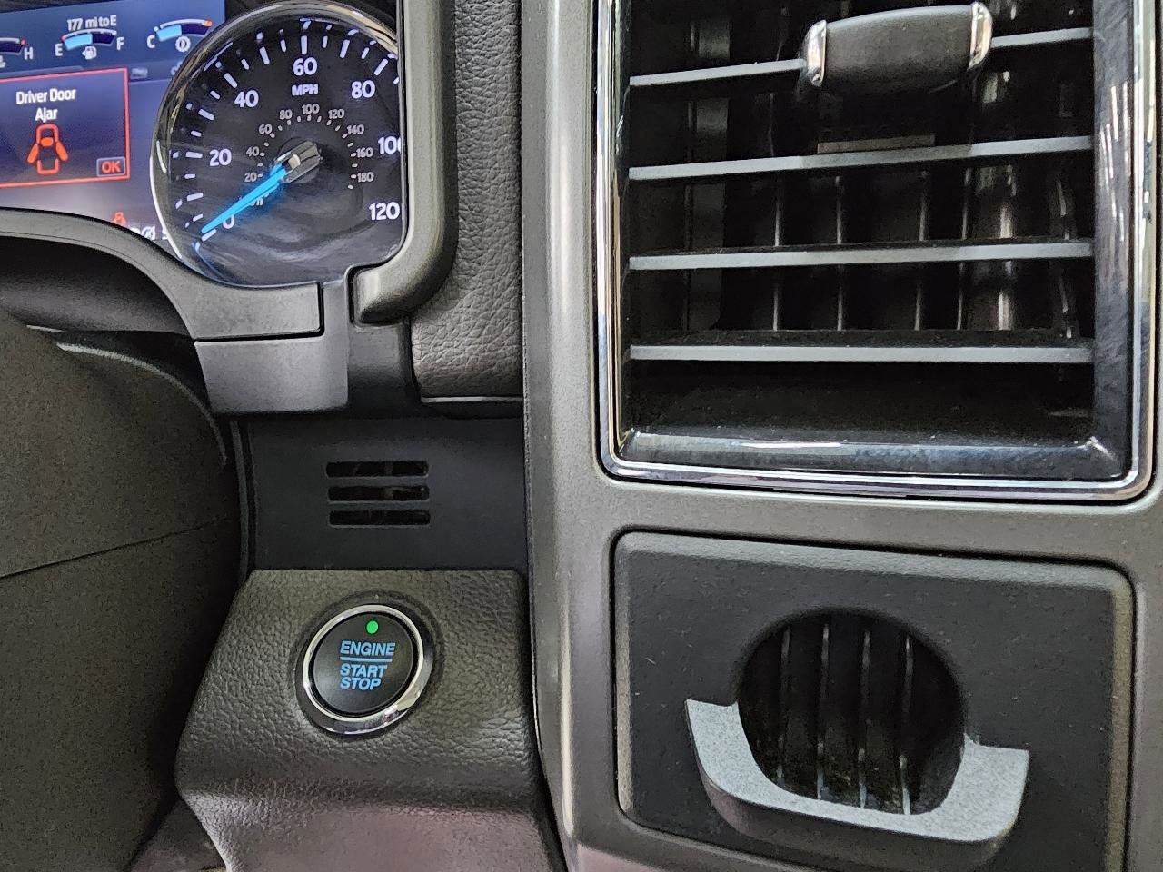 Used 2020 Ford Expedition XLT w/ Equipment Group 202A RWD image 38