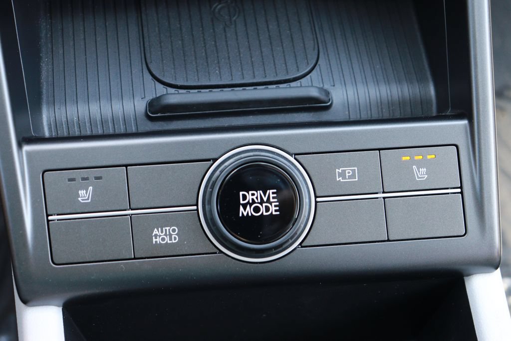 Used 2026 Hyundai Kona SEL Premium FWD image 17