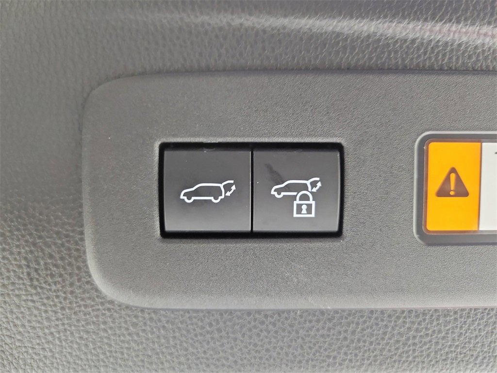 Used 2025 Lexus GX 550 image 6